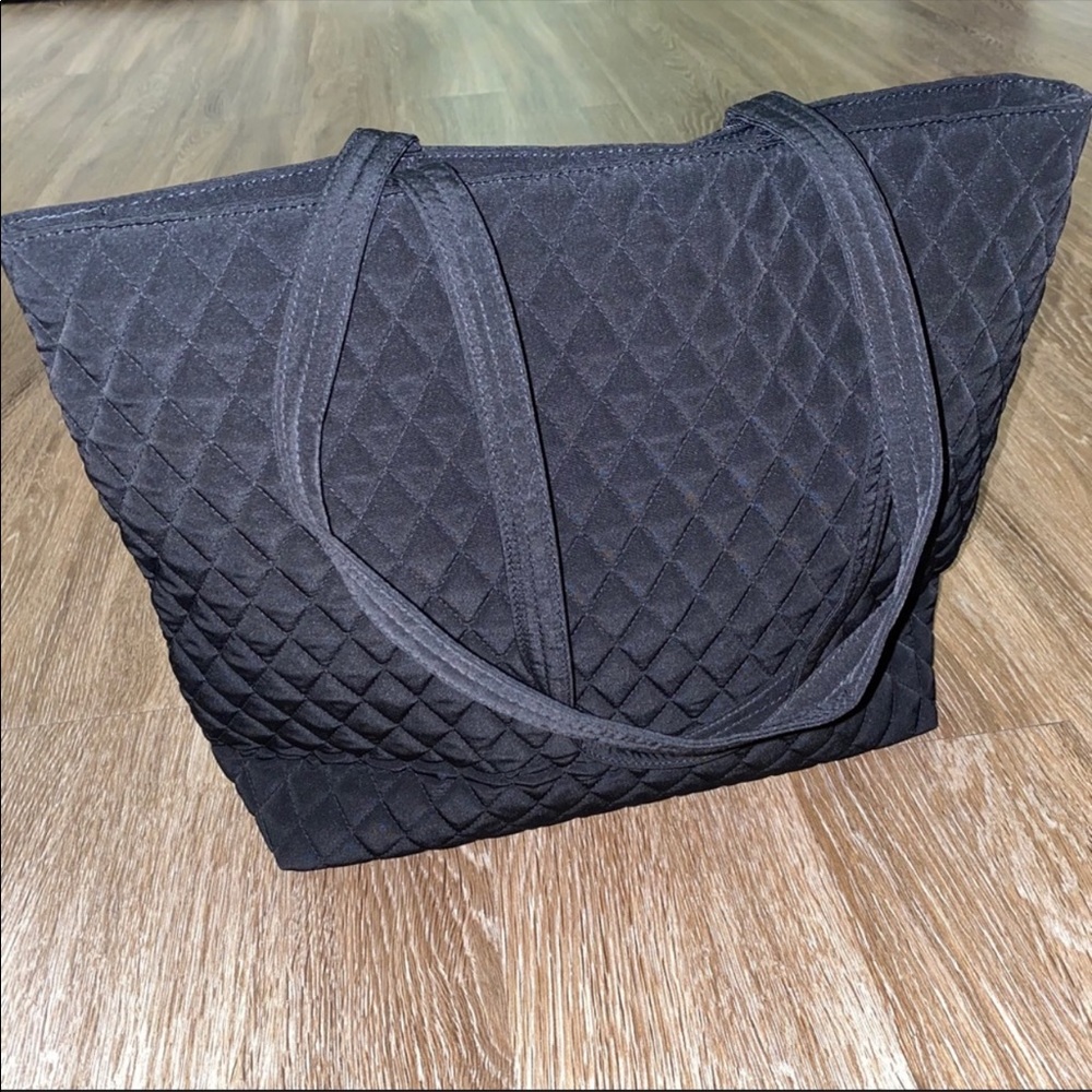Vera Bradley Black Quilted Essential Tote Bag NWT - Picture 4 of 5
